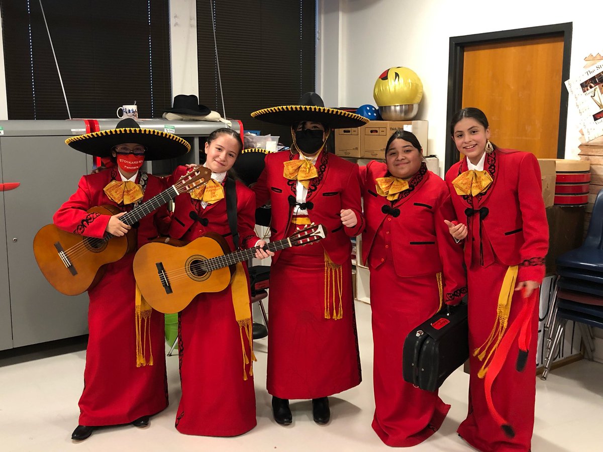 Stockard_ms's tweet photo. Thank you to L. O. Donald for inviting our Mariachi to perform during their Hispanic Heritage celebration 
@dallasisdvpa @dallasschools #WeBelieve https://t.co/3joSblbmwm