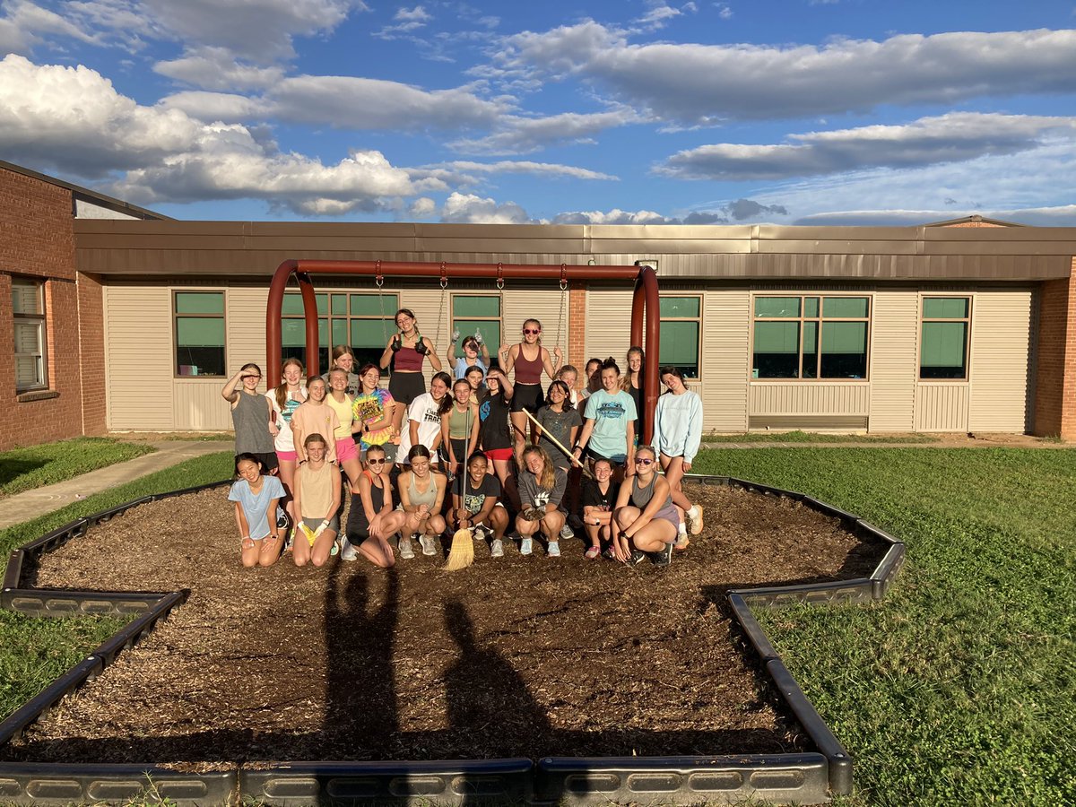 So proud of these girls. Great workout on the C and O today. Then went to Carrol Manor Elem. to clean up the Expression Program playground. Go Bears!!!