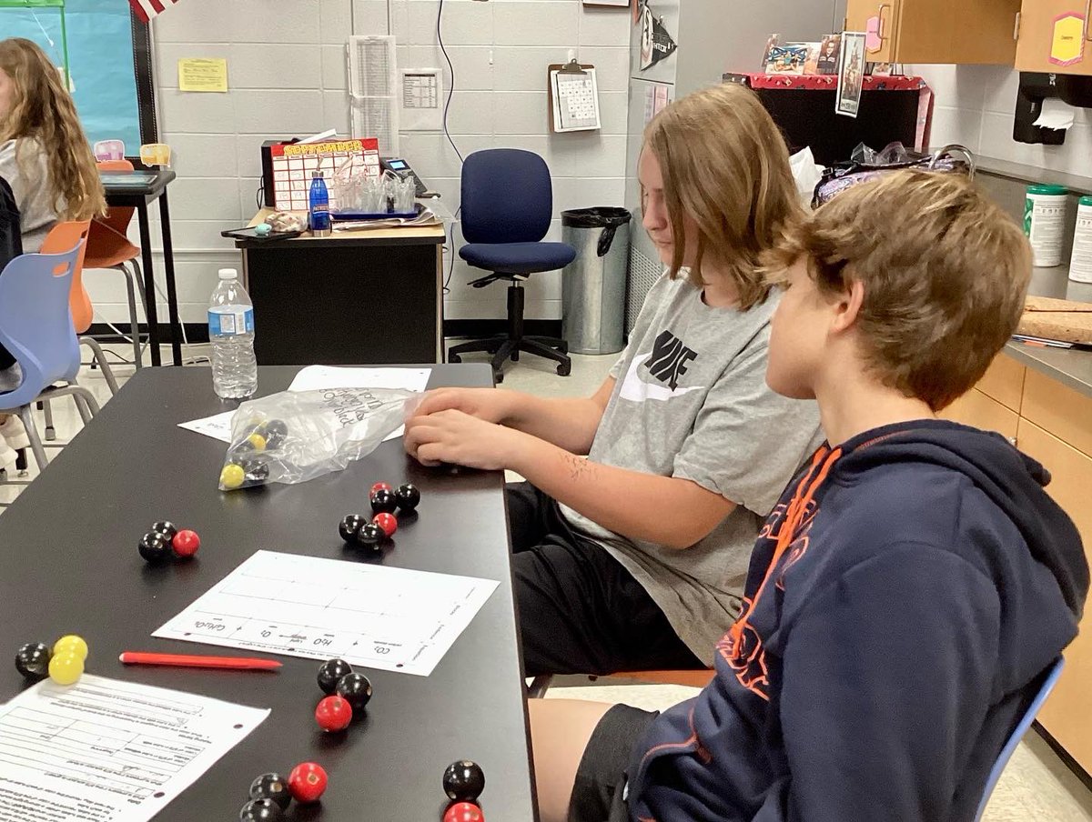 8th Grade Science students were working on modeling photosynthesis with manipulatives to confirm reactants and products and to see if mass is conserved in the chemical reaction.
Learning is fun! <a href="/GrissomPatriots/">Grissom Patriots</a> 
#Grissompositivepatriots
#KirbyONE40