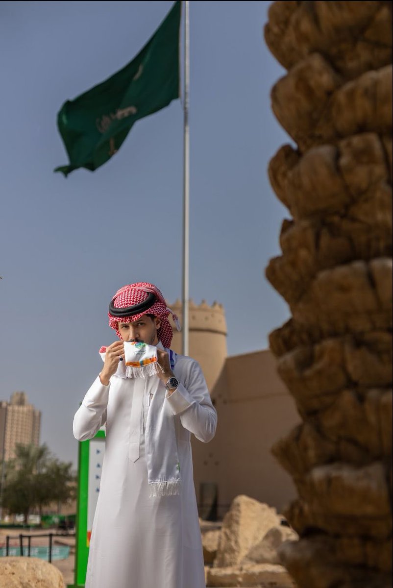 ٩٢ عاما من العطاء الجَلِيل
دمت ملاذ لنا ودمنا لك مُذعنين . 

 #اليوم_الوطني_السعودي