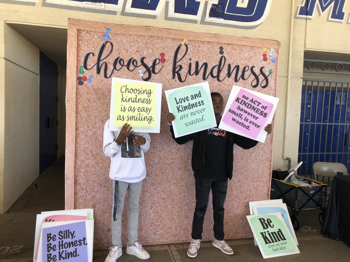 Sunnymead Middle School tweet media