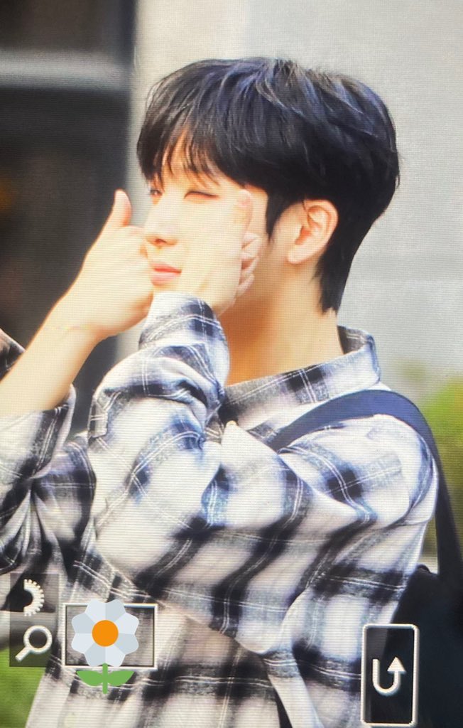 BD96_'s tweet photo. 220923✿뮤뱅 출근 pre
#oneus #원어스 #seoho #서호 #이서호 #ソホ https://t.co/BpCVhePrBc