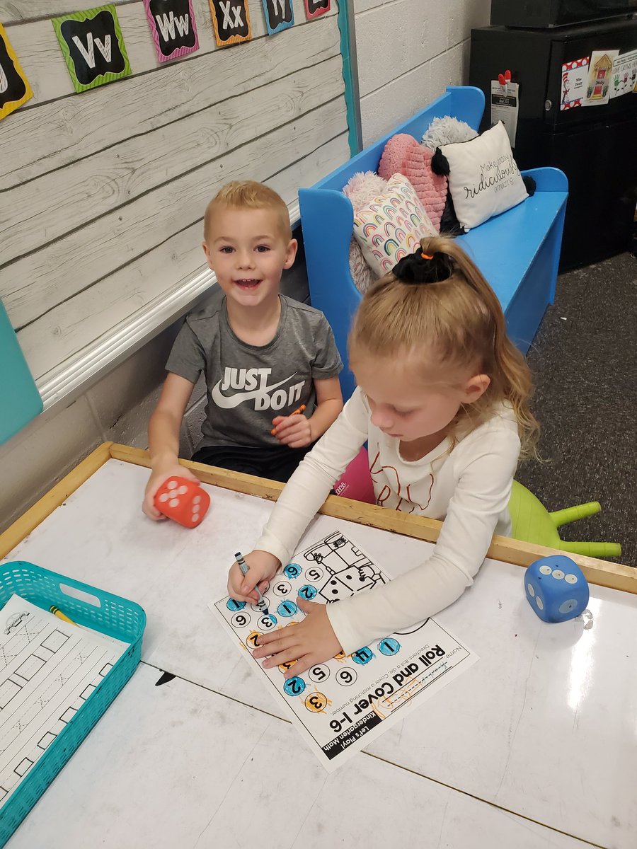 MissDauby's tweet photo. We had a lot of fun learning how to play a new math game today! 🎲#WeAreMG https://t.co/0JoJeBoTDZ