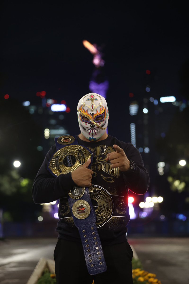 El día de hoy cumplo 1 año como su <a href="/IOCWChamp/">IOCWChampionship</a> titulo que he llevado a todo el mundo con mucho orgullo. Este logro es gracias a ustedes, la afición, quienes a diario le respaldan y hacen de Cinta de Oro uno de los mejores luchadores latinos activos en el mundo. ¡Brindemos!🥂