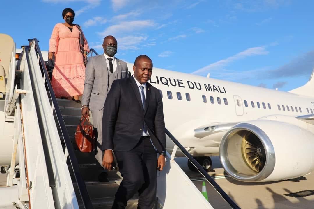 223_Mali1's tweet photo. Le Colonel Abdoulaye Maïga interviendra à la tribune de l'Assemblée générale, à l'occasion de la 77ème session ordinaire du débat général de l'Organisation des Nations Unies, le samedi 24 septembre 2022 à 9h20, heure de New York (13h20 en temps universel). https://t.co/7Utj5nLxC7