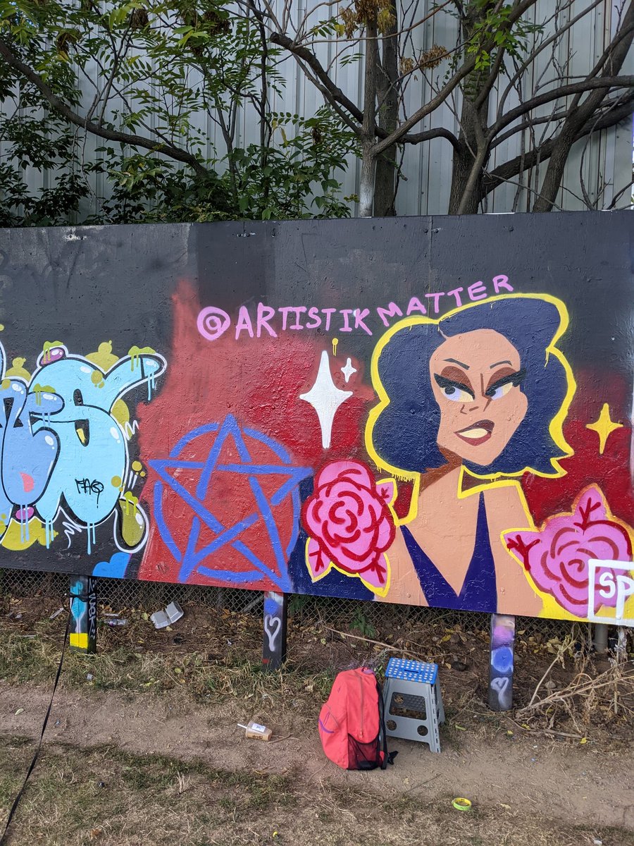 Worked with some spray cans today ✨
#muralart #publicart 
#hamiltonontario #illustrationart