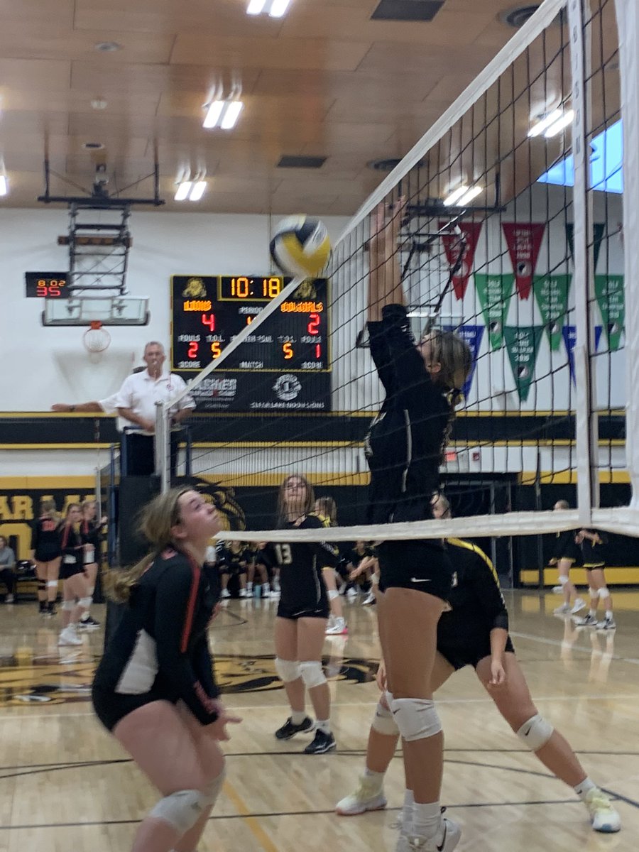 CLLionActivity's tweet image. The 9th and JV @ClearLake_VBall Lions got the night started with wins over CGD. Varsity is up now! #CLLionPride #passsetkill