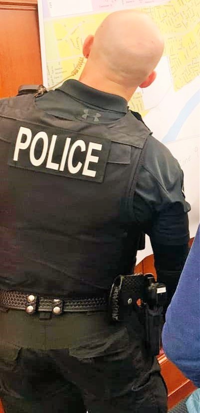 Uniformedmen1's tweet photo. #hotcop #hotdeputy #sheriffdeputy #uniform #deputy #cop #sheriff #copass #copbutt https://t.co/YUBwr4Dca0