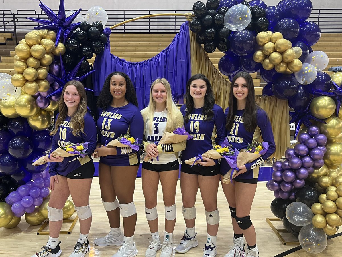 BGHSPurplesNews's tweet photo. Congrats to @BGPurpleVolley senior players Molly Morton, Kaia Barnett, Kenzie Austin, Lily Kate Carver, and Elizabeth Maglinger as well as senior manager David Logan! Talented, hardworking group who have done great things as Lady Purples. Once a Purple, Always a Purple! (1/2) https://t.co/dW7pO8t8U8