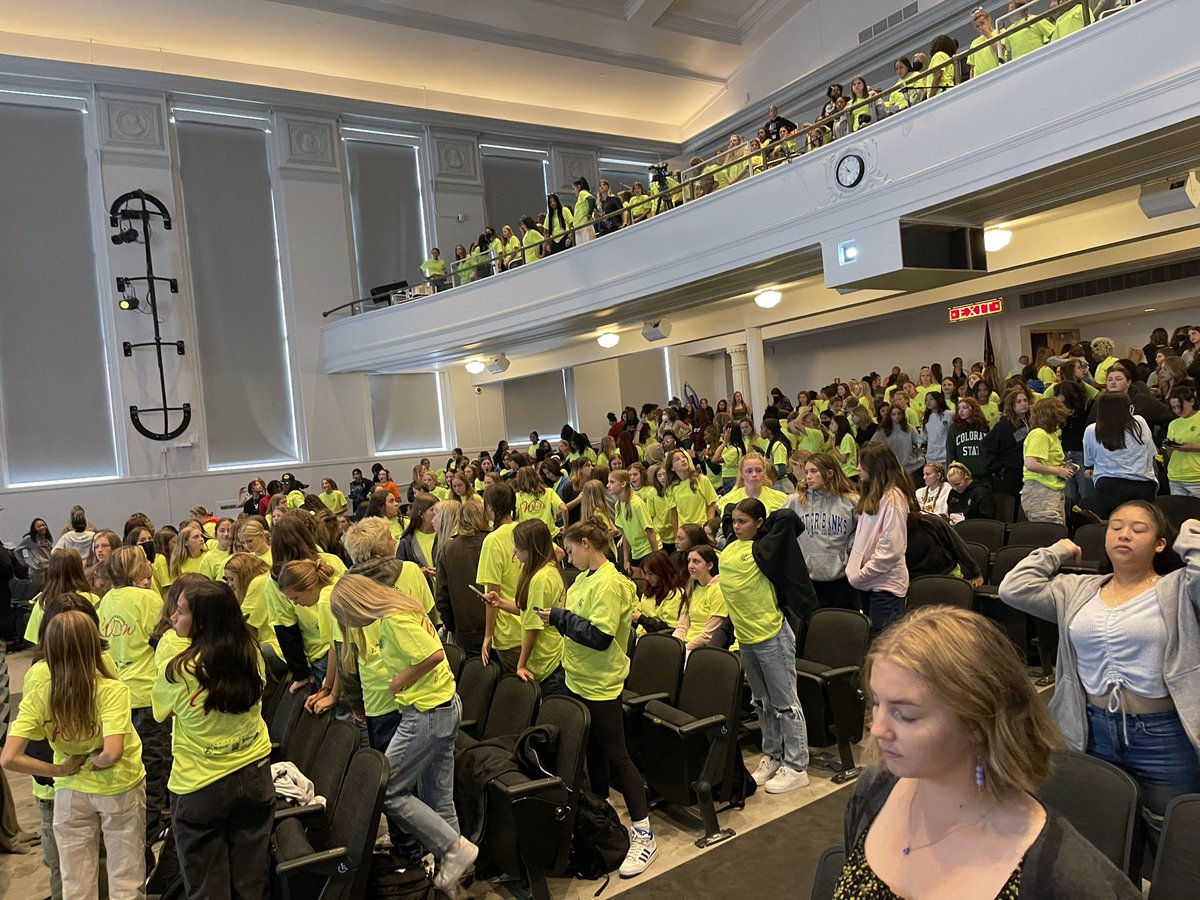DrKArmstrong's tweet photo. #GenWOW exposed PPS girls today to the “positive and the possible by creating opportunities that help build the future leaders of the world by connecting them to the leaders of today”. @PPSConnect #ForwardTogether @BrimJulia https://t.co/IY3AxE8js2
