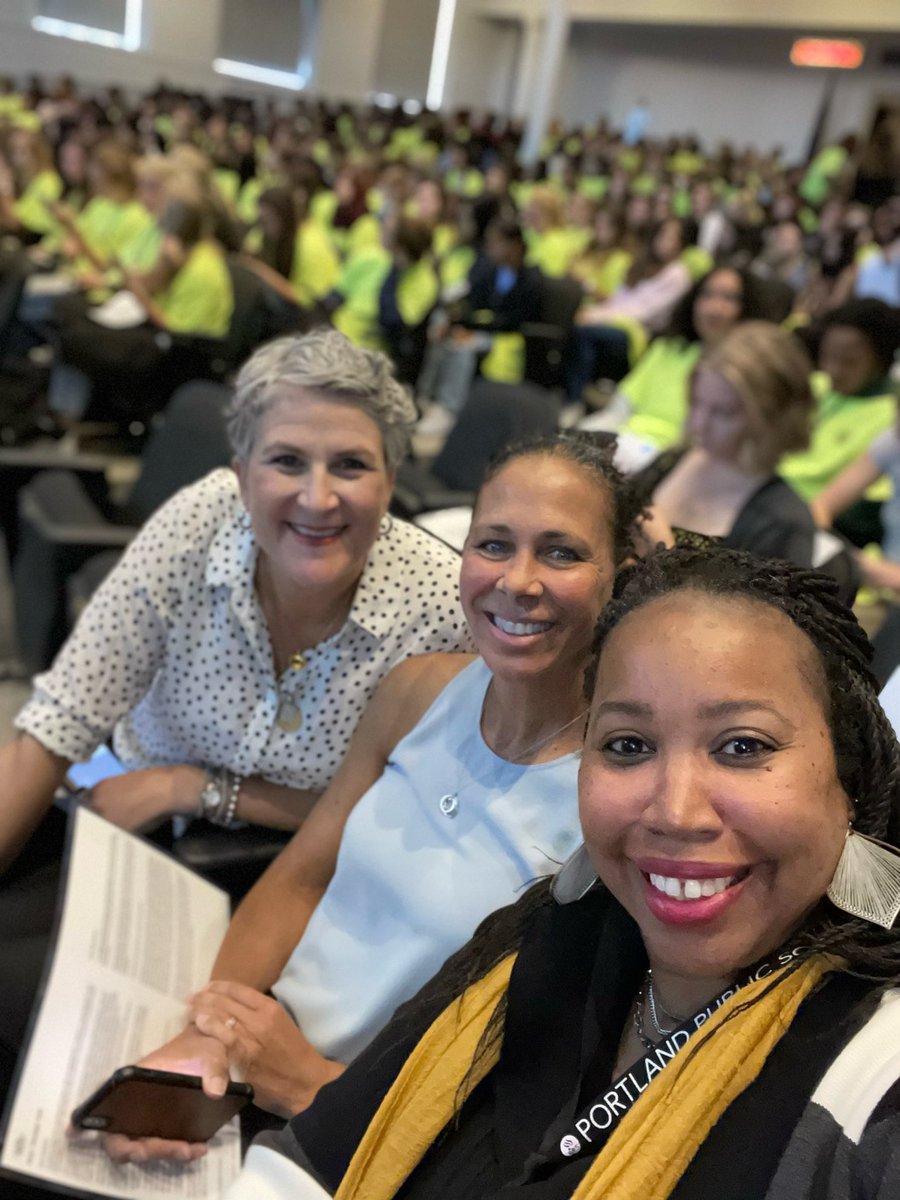 DrKArmstrong's tweet photo. #GenWOW exposed PPS girls today to the “positive and the possible by creating opportunities that help build the future leaders of the world by connecting them to the leaders of today”. @PPSConnect #ForwardTogether @BrimJulia https://t.co/IY3AxE8js2