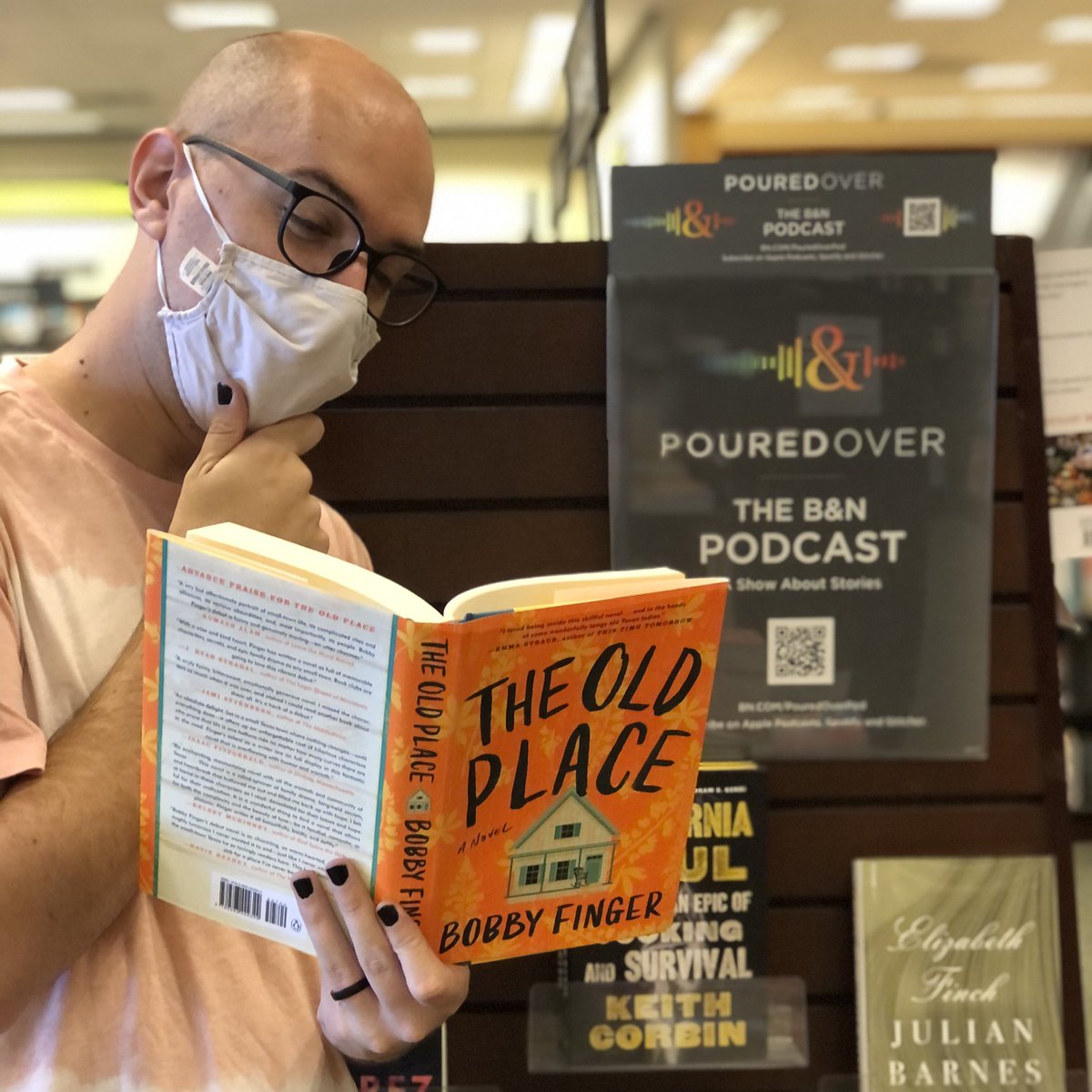 Check out Barnes and Nobles podcast Poured Over now. Todays episode features an interview with the author of “The Old Place” - Bobby Finger

open.spotify.com/episode/11YaW0…