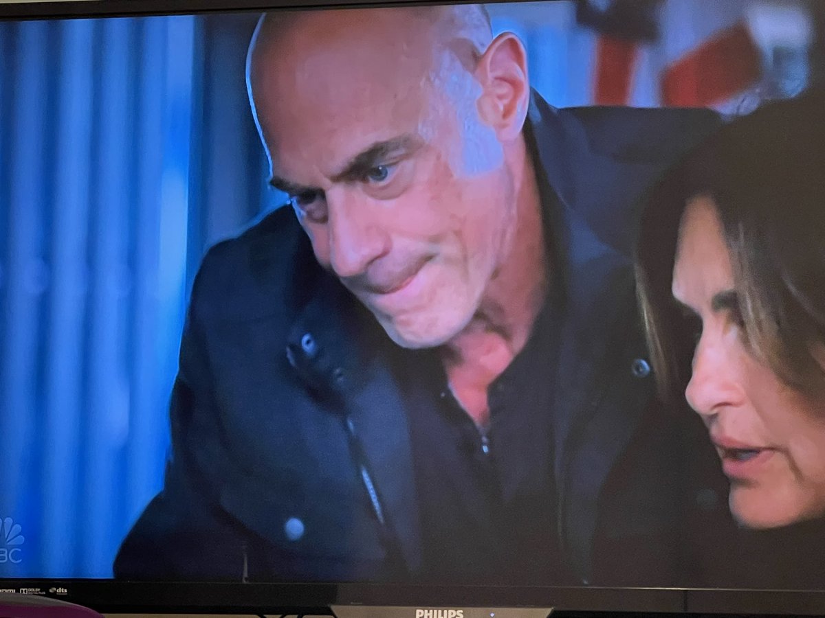 AJinHSV's tweet photo. My SVU heart is so happy ❤️ #bensonandstabler https://t.co/hNHHd8Raft