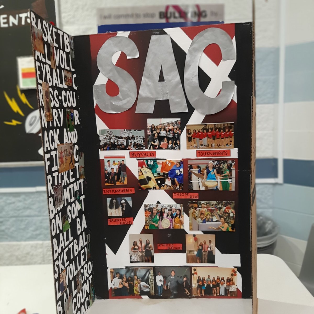 FMMtweets's tweet photo. 1/8 β An AMAZING afternoon of #studentengagement as our @FMMSG_ hosted the annual #ClubFair with dozensbif club offerings! Check out @FMMSAC πβ½οΈππ₯π & Mural Committee π¨
@robinsonwek3 @MrDeFreitasFMM #theFMMdifference https://t.co/1sO4beEfEl