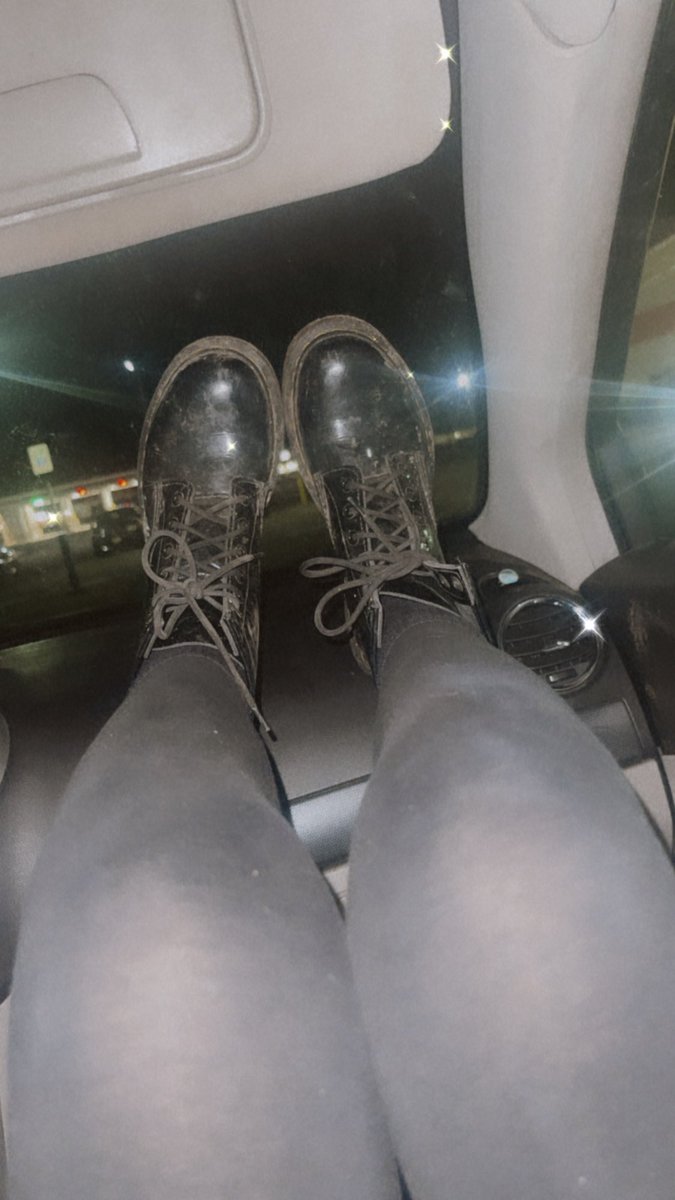 jessiebaby9999's tweet photo. Drooling over my shined docs are you?😏🤤 #send #findom #femdom #sellincontent #Buying #bootfetish https://t.co/62skuuNxbL