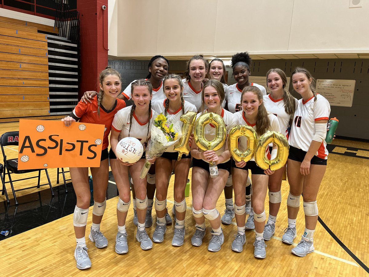 Thanks to my teammates and coaches for helping me achieve 1,000. <a href="/Mauldin_Athl/">MAV LAND Athletics 🐂</a> <a href="/Mauldin_High/">Mauldin High School</a> <a href="/PrepDigChris/">Chris Fitzgerald</a> #setter