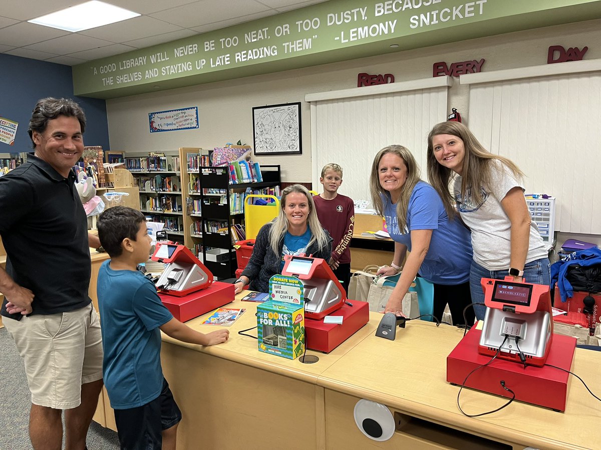 DirMWS's tweet photo. Thank you Mrs. Victoria and @HeronHeightsPTO for a fabulous Tile and Book Fair Night! #PeaceDay https://t.co/wbdOrwj6t7