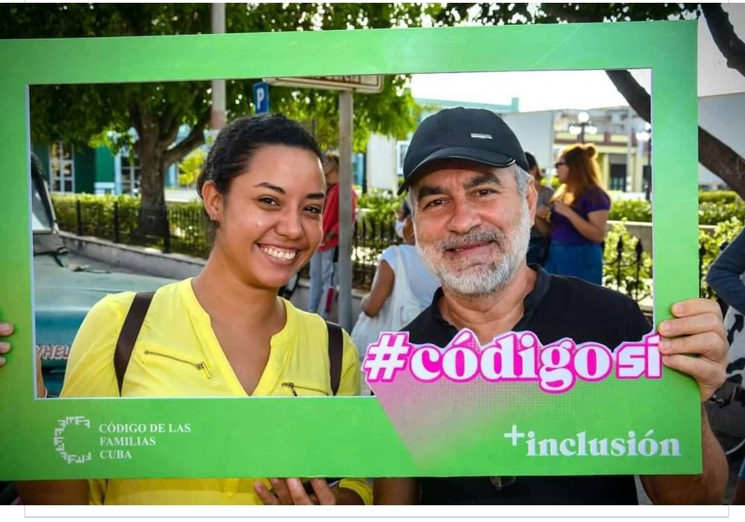 Retransmite la TV cubana Programa especial  por el referéndum popular del 25/9/2022 para las votaciones por el Código de la Familia. El encuentro fue presidido por Nuestro Presidente <a href="/YoVotoSi/">yovotosi</a> <a href="/DiazCanelB/">Miguel Díaz-Canel Bermúdez</a>