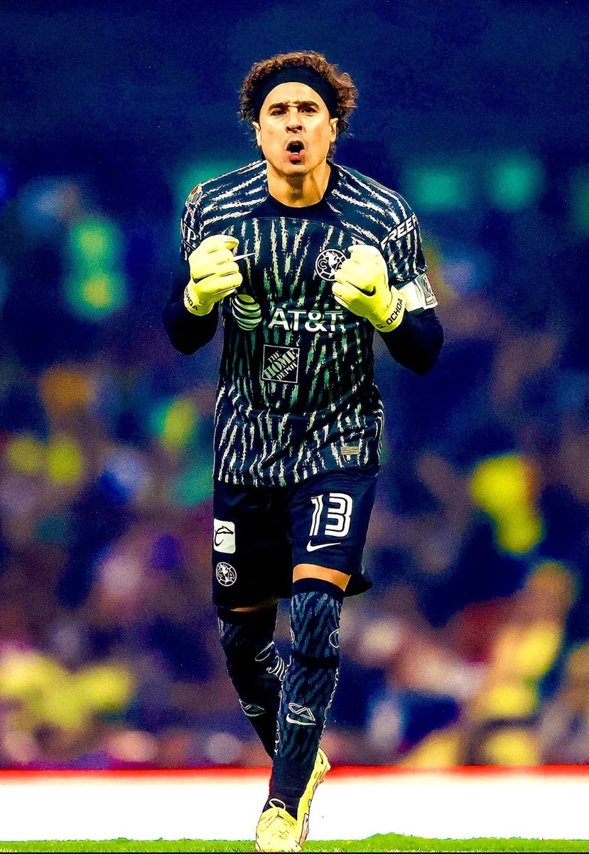 .
𝗣𝗢𝗡𝗘𝗠𝗢𝗦 𝗙𝗜𝗡 𝗔𝗟 𝗗𝗘𝗕𝗔𝗧𝗘 ¿Quién es el mejor portero Mexicano de la historia?

🔄 Jorge CAMPOS 
💙 Guillermo OCHOA