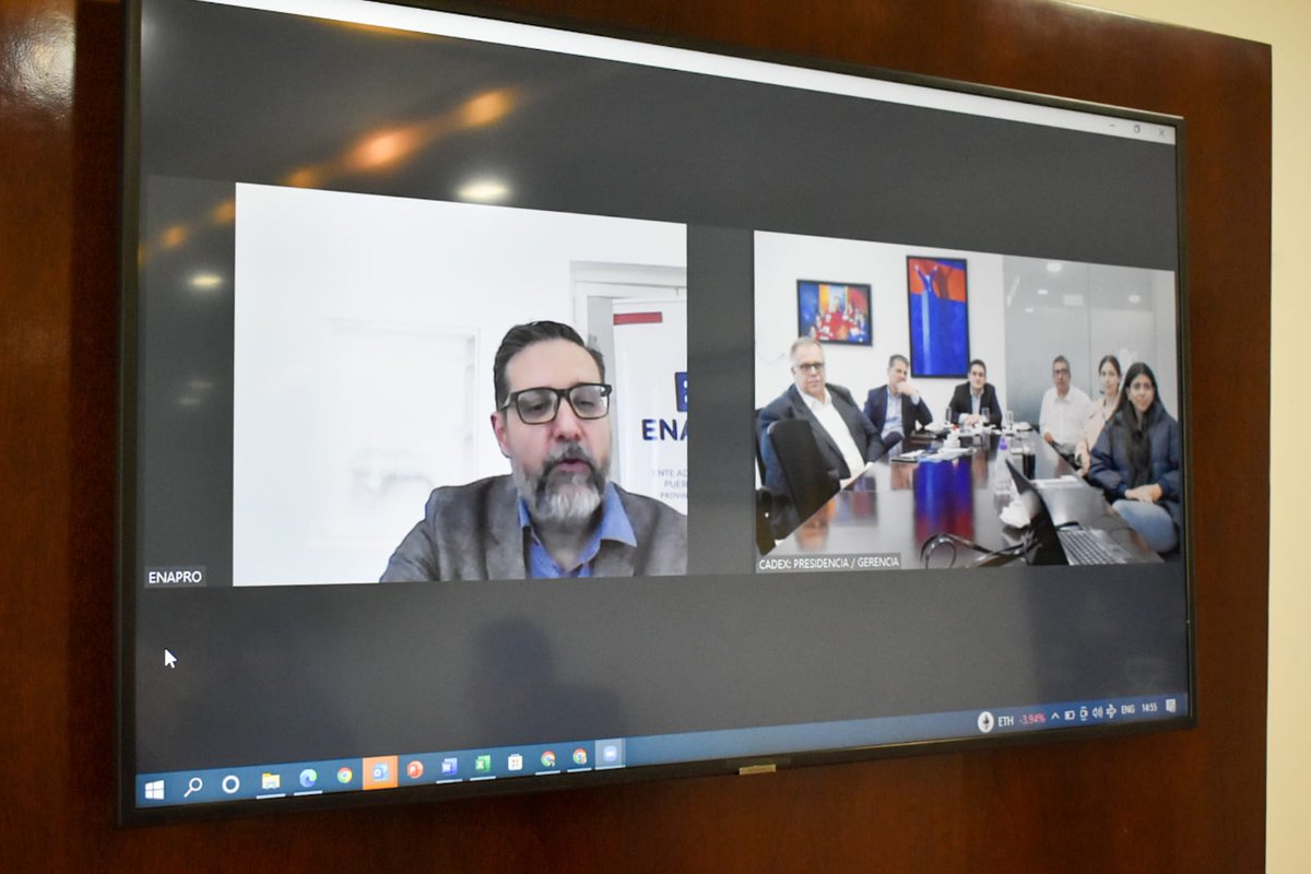 📌este intercambio se produjo en el marco de la realización del evento ferial más importante de Bolivia, espacio que impulsa el desarrollo y crecimiento de los sectores productivos, agropecuarios y empresariales de esa región 🌐