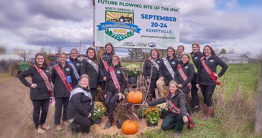 DAY 3 ~ It was hard to choose just a few pictures from today’s plowing competition to feature, they are all so beautiful! Head to our Facebook page to see them all! #IPM2022
📸 Betty Cooper
