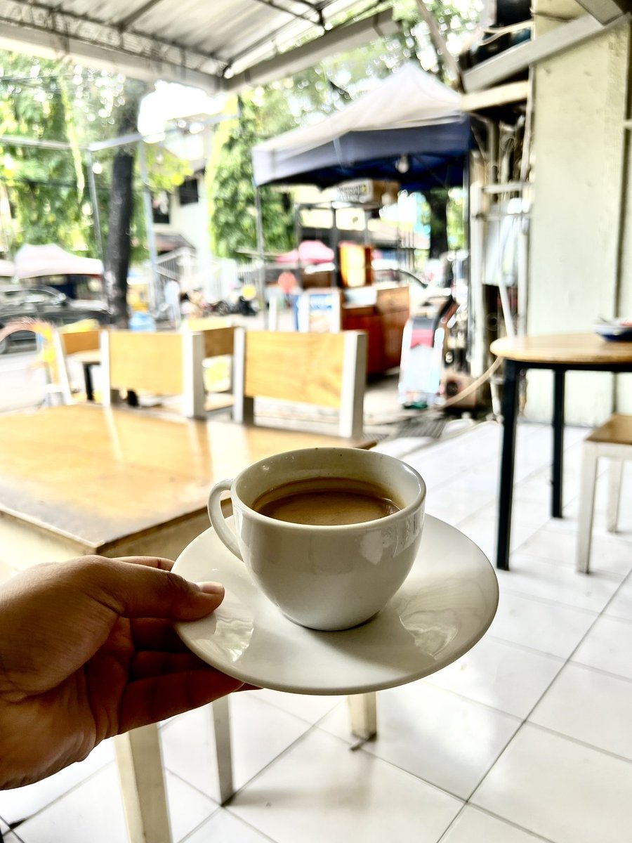 Awali Pagimi dengan secangkir KOPI supaya apa ? Supaya biar pahit kehidupan dihabiskan memangmi dipagi Hari🤣🤣