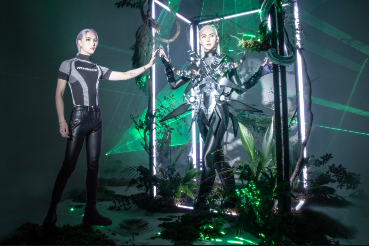 ChudoGallery's tweet photo. NEW AMAZING WORKS!!!
@arisak_offi ×#GYUTAE
MOONSHOT #CYBERNETIC AVATAR FULLY INTEGRATED
2 #ETH
2.2 #ETH
https://t.co/JkBcBXe3AE
@baepaychan @Blockchainartex
#photo #arisak #GYUTAE #hairmake #nftjapan #cryptokyo #cryptoart #digitalart #art #nftjpn #nftcommunities #NFTdrop https://t.co/g7ZyDhySmD