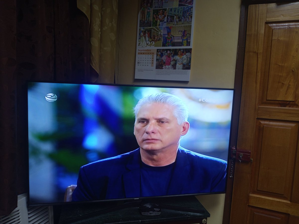 CapoNapoles's tweet photo. Impactaron sus historias. El Presidente escucho cada palabra. Nosotros también. No hay duda, #YoVotoSi. @DiazCanelB @DrRobertoMOjeda https://t.co/quyDNwTvS3