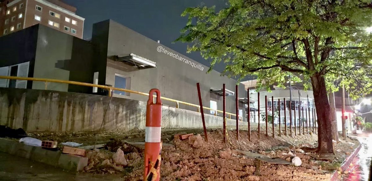 deimerespinoza_'s tweet photo. Barranquilla se consolida como eje de reactivación económica.

Restaurantes a punto de abrir:
- 7mo McDonald’s
Ubicación: Carrera 53 # 98 https://t.co/7lv6ygxgTU