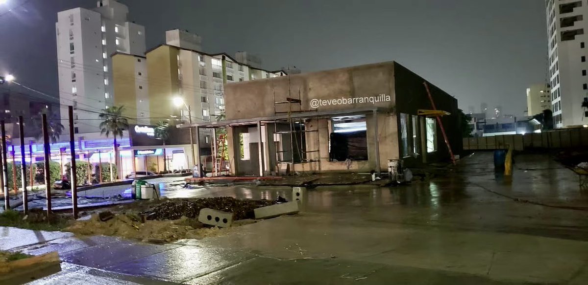 deimerespinoza_'s tweet photo. Barranquilla se consolida como eje de reactivación económica.

Restaurantes a punto de abrir:
- 7mo McDonald’s
Ubicación: Carrera 53 # 98 https://t.co/7lv6ygxgTU