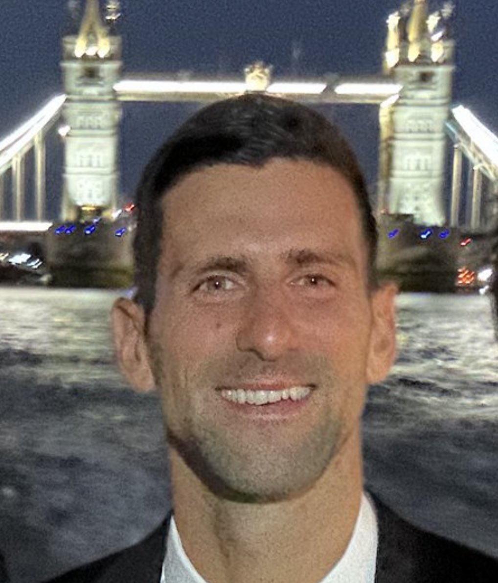 fernossi1's tweet photo. @GaryLineker Why is Djokovic wearing a tiny crown? https://t.co/Cjza3njMP8