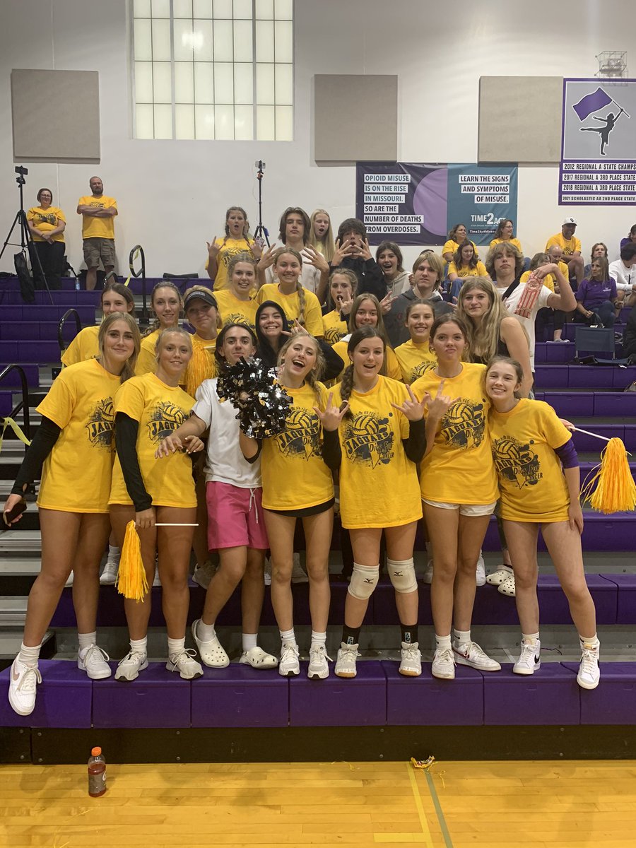 FzwVolleyball's tweet photo. Got a program sweep tonight! and we raised money for a great cause!!

Our total amount of money raised between selling shirts and donations comes out to $1440!! 

This money will help grant THREE wish days to kids diagnosed with terminal cancer!

#keirastrongforever https://t.co/pzqeBmXYe7