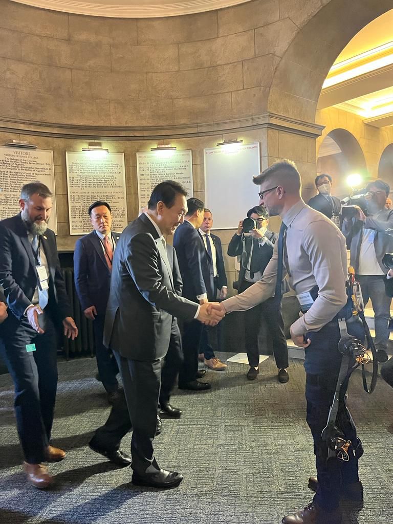 Alex Mihailidis tweet media