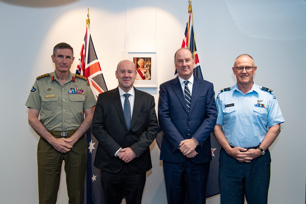 Today I welcomed @CDF_Aust & Mr Greg Moriarty, Aus Defence Secretary to Aotearoa NZ. We discussed the ongoing relationship between our Forces 🇳🇿🇦🇺 

@CDF_Aust will join me for the upcoming inaugural South Pacific Chiefs of Defence Totara Leadership Retreat.
 
#Totara2022