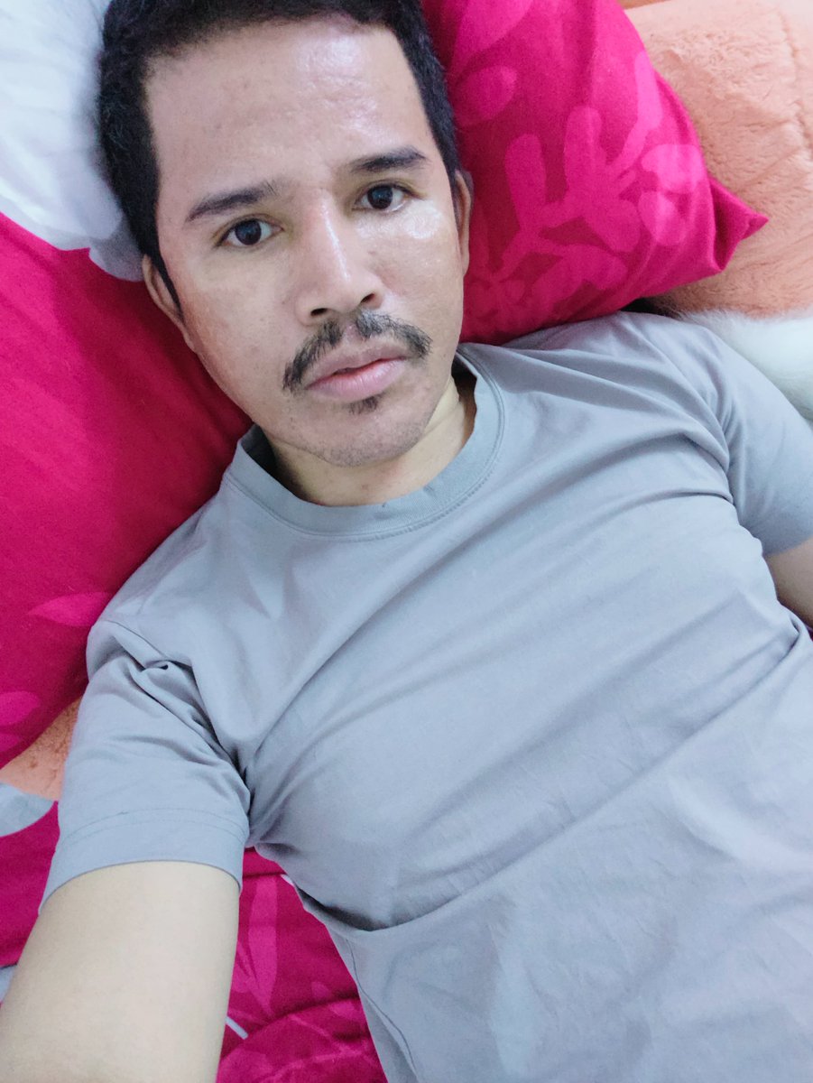 BroRa77905760's tweet photo. មកសៀមរាបបីបួនខែហើយ រកមួយនឹងគេមិនបានសោះ ខានយូរឃ្លានណាស់😋😋😋 https://t.co/8jTxViKonW