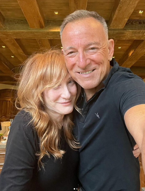 Happy 73 birthday to the legendary Bruce Springsteen!