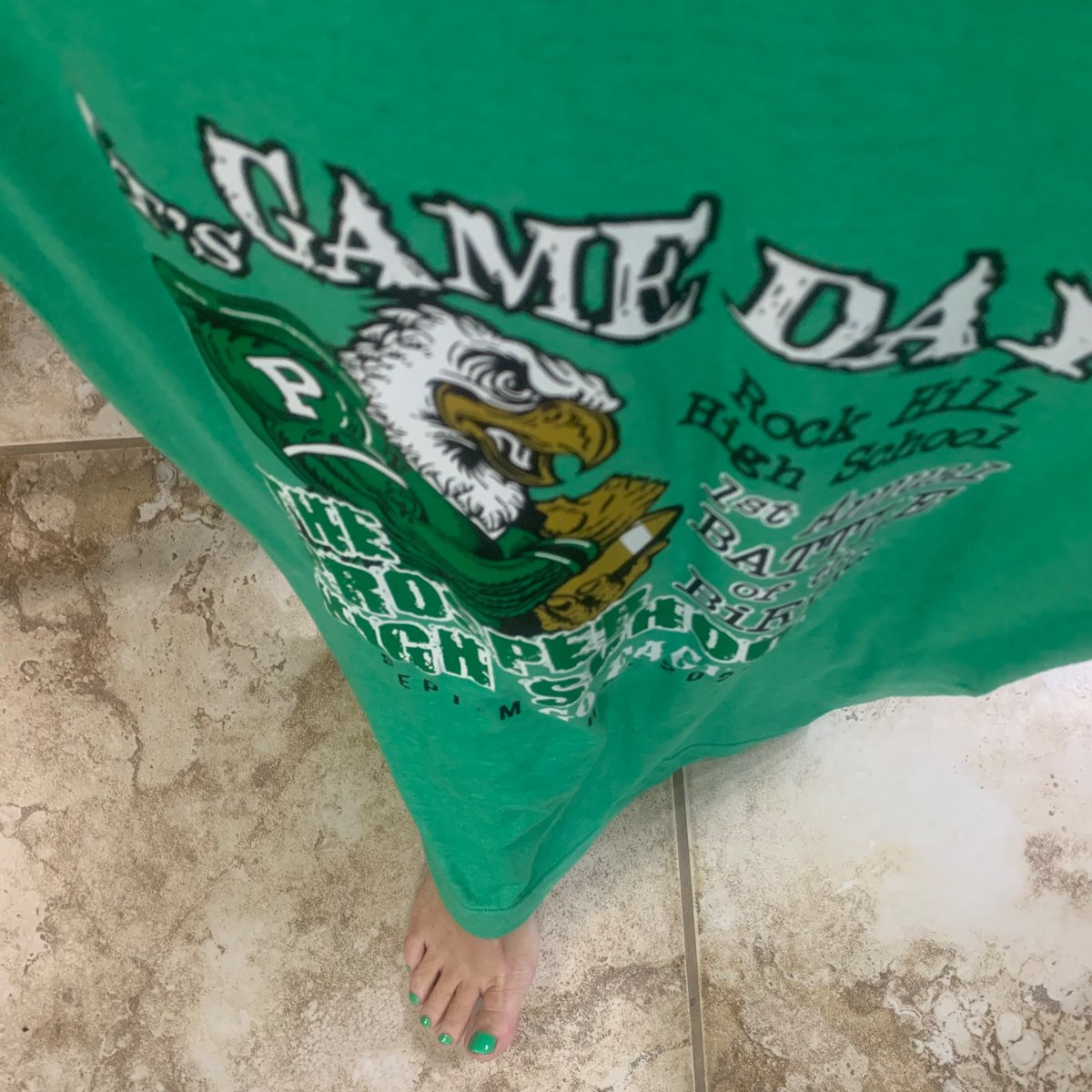HoneyKatieLynn's tweet photo. Game day outfits laid out around here! #checkmynails #swag #sauce #IntoTheStorm #dyj https://t.co/JjgZxwswzX