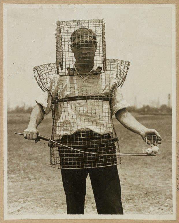 historyinmemes's tweet photo. Golf ball collector, 1920s https://t.co/CiuIc3JQjZ