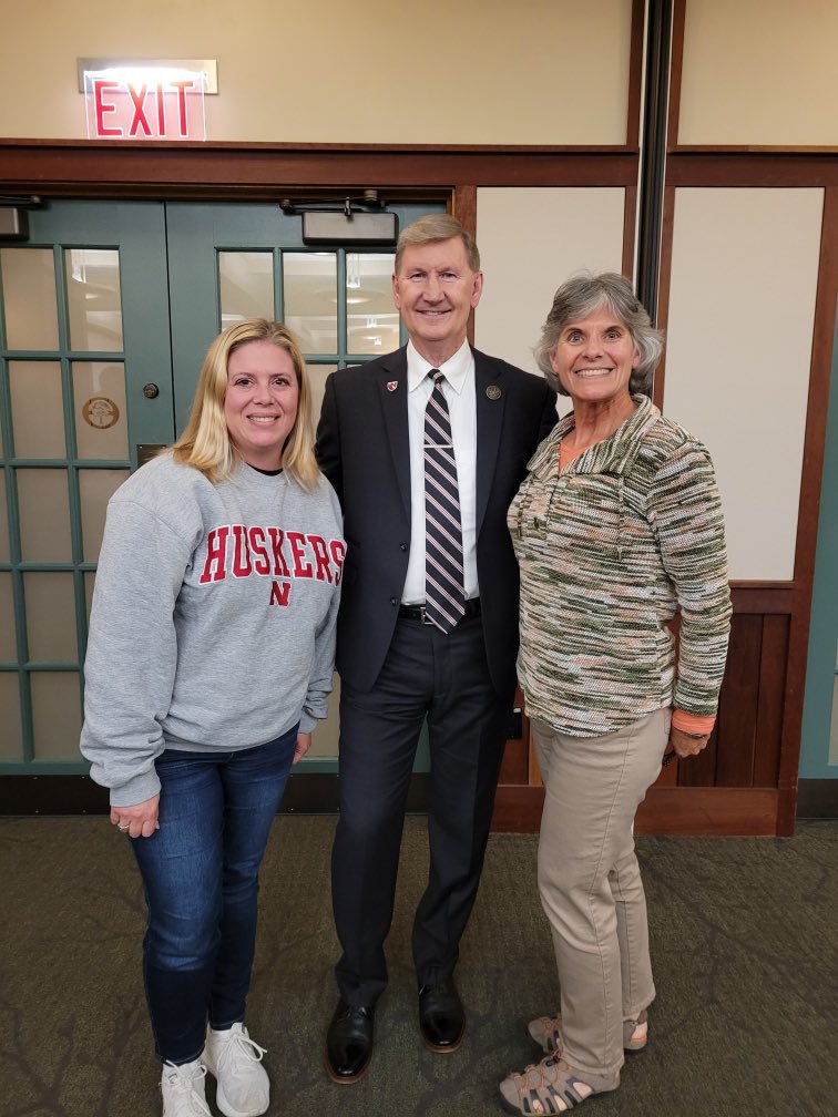 UNMC College of Nursing representing at the iLEAD retreat! Amazing leaders sharing their words of wisdom! Thank you President Carter for your words of advice and inspiration. “All you have to do is apply” really spoke to me. #unmcilead #UNMCCON #UofNE_President