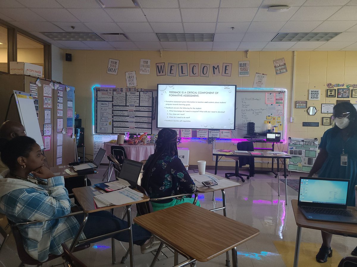 MsStroud2U tweet media