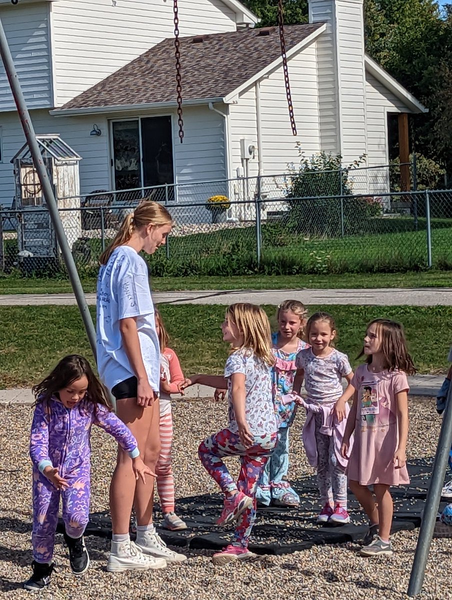 Gilbert Volleyball tweet media