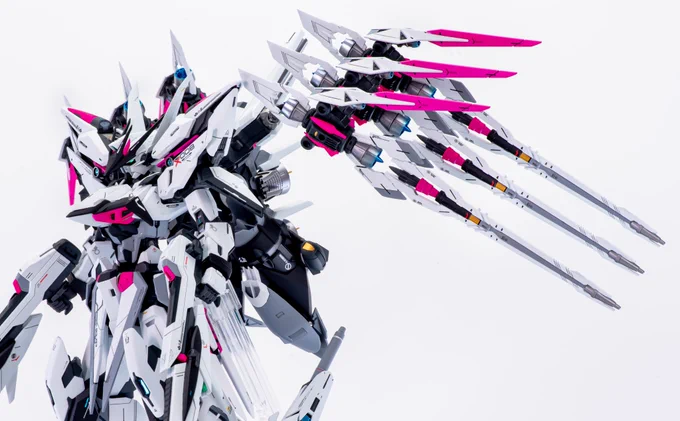 #ビルドダイバーズで戦わせたい自分のガンプラを貼るどんな風に動いて戦ってくれるのか想像するとワクワクする 