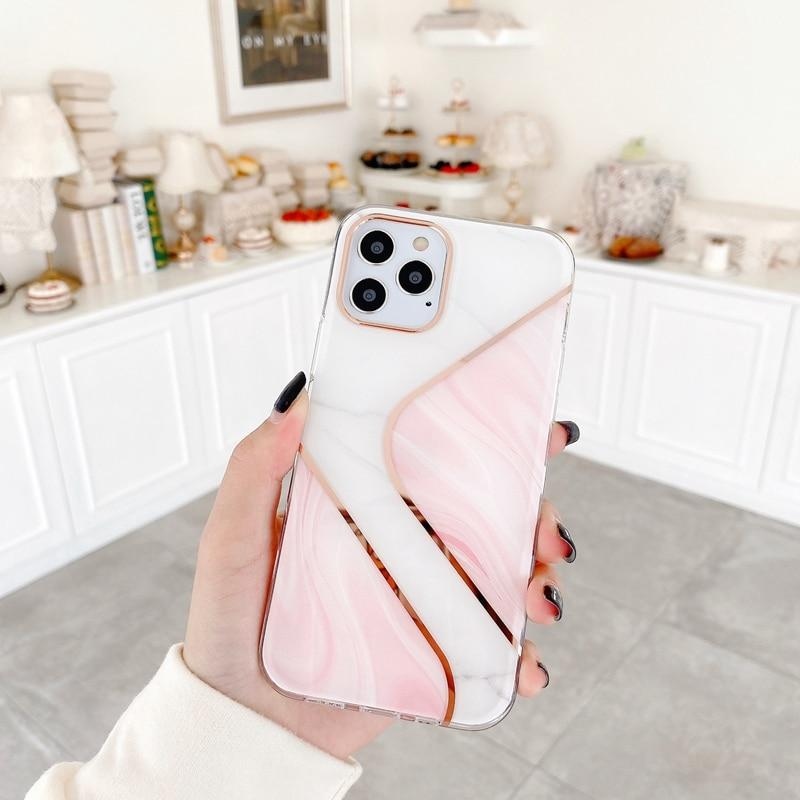 She's the pretty one! 😍⁠⁠
Geometric Art Case⁠⁠
Available for all iPhones, get yours now!⁠⁠⁠⁠⁠⁠⁠
⁠⁠⁠⁠⁠⁠⁠
Free Worldwide Shipping on all orders! 🌎

Get yours here: jellycases.com/products/geome…⁠⁠⁠⁠⁠⁠⁠
⁠
#myiphone #jellycases #iphone13 #iphone13promax #iphone12