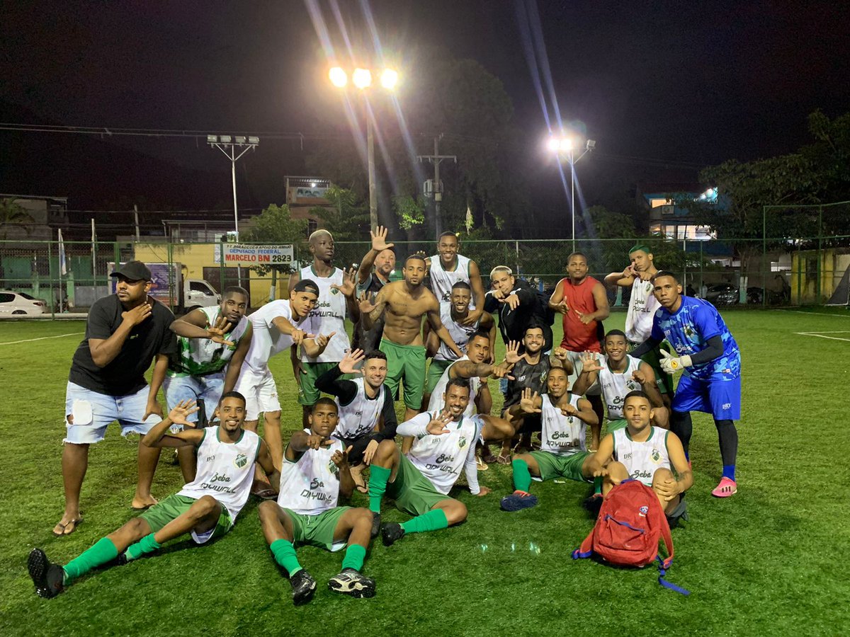 FumaceFC's tweet photo. BAILE NO CAMPO DO 77!!! 🇳🇬

Fumacê 5 x 2 Curral

⚽️⚽️⚽️ Raphael
⚽️ Negueba
⚽️ 23

Tudo normal por aqui! clássico não se joga, se ganha! SEGUIMOS!
Fumacê classificado direto para as fases finais, seguimos em busca do objetivo! 🫡🇳🇬

#FUMACÊ https://t.co/SA4AYdN36v