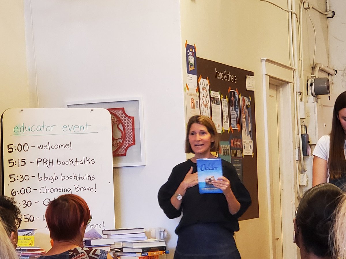 tammycat23139's tweet photo. Thank you, @bbgbbooks , for hosting this educators night! I'm so excited for the virtual visit from @AngelaJoyBlog and @JPWPapercut . @ReamsRams #ramsstrong https://t.co/r3zROmm3DQ