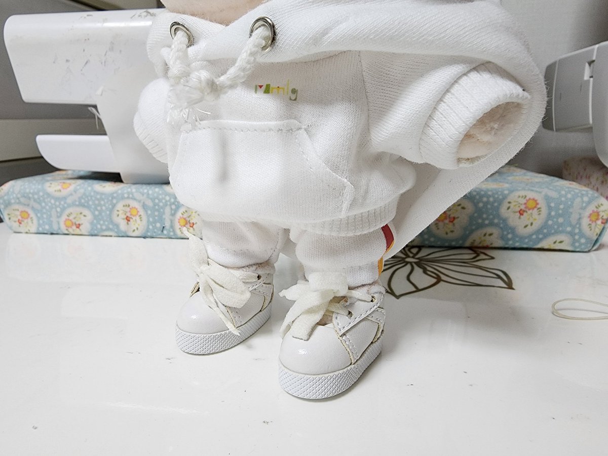 외출준비중인 아가는 누구일까요???