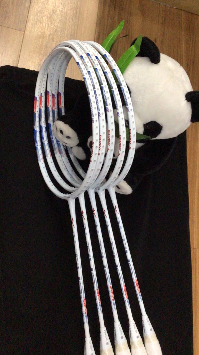 shuttlehouse's tweet photo. -#新商品 #入荷情報-
#MIZUNO #2022年秋冬
#73JTB201 #3U5
アルティウス 01 FEEL
大阪なんば店☎050-3467-5957
東京上野店☎03-6803-2364
那覇国際通り店☎098-943-8843
オンラインショップ▼
https://t.co/QBgpRNx0Dq
#シャトルハウス
#SHUTTLEHOUSE
#バドミントン専門店 https://t.co/z7LyxRaTJh