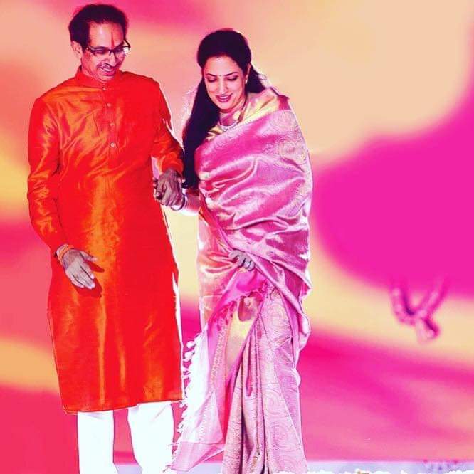 ssvpandit's tweet photo. Happiest birthday wishes to Smt Rashmi Thackeray ji! Wishing her good health, happiness and strength always!

 आमच्या आदरणीय वहिनी साहेब सौ.रश्मी ठाकरे यांस वाढदिवसाच्या मन:पूर्वक शुभेच्छा!@ShivSena #rashmiThackeray https://t.co/s8bZWJY8Sk
