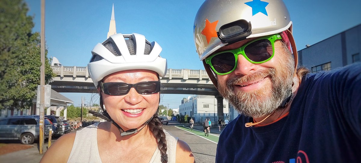 RescueEwe's tweet photo. @haupdx So good to see you on the #eBike ride on Sunday! I hope we can roll out incentives for #Micromoblility soon! π²β‘ Thanks for riding on #WorldCarFreeDay https://t.co/EpZoVDNKYS