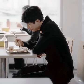 ChengYi_TiAmo's tweet photo. Hope you will have a good lunch today. ☺️☺️
Now I want to eat dumplings…

#ChengYi
#Chinesefood
#DrawTheLine https://t.co/4OIqAByuhg